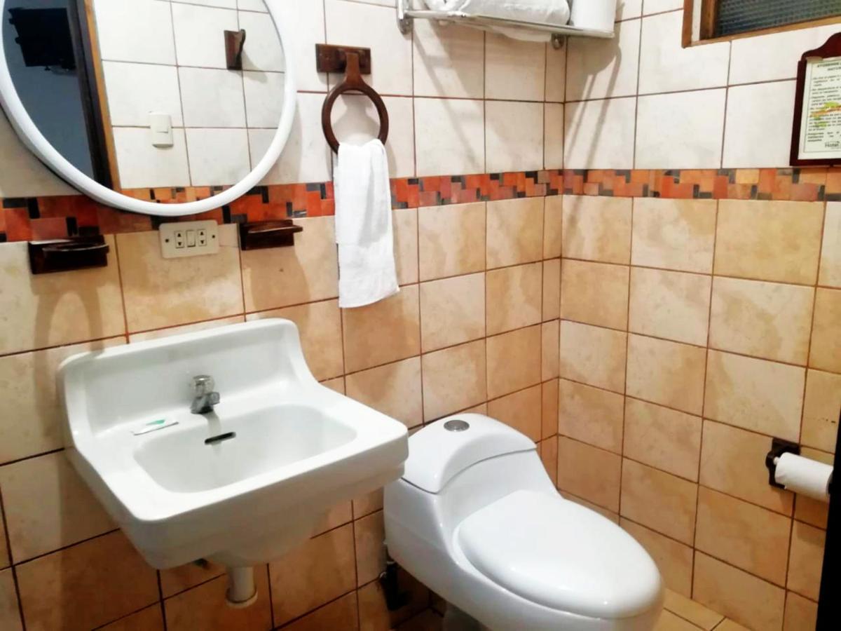 Hotel Pacande B&B Alajuela Esterno foto