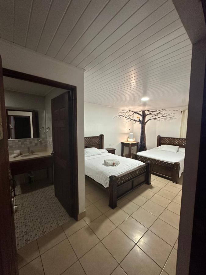 Hotel Pacande B&B Alajuela Esterno foto