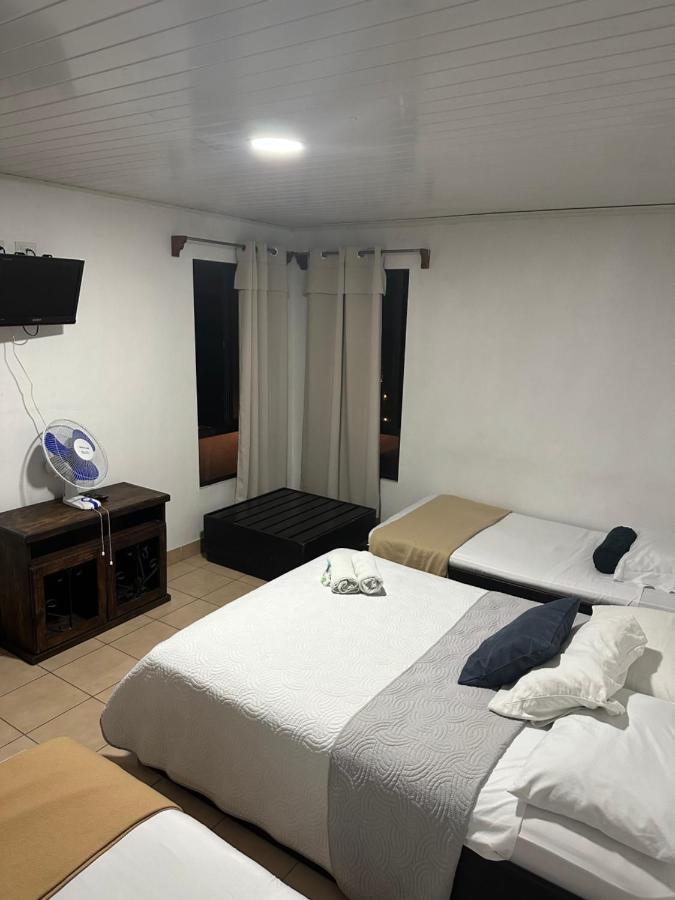 Hotel Pacande B&B Alajuela Esterno foto